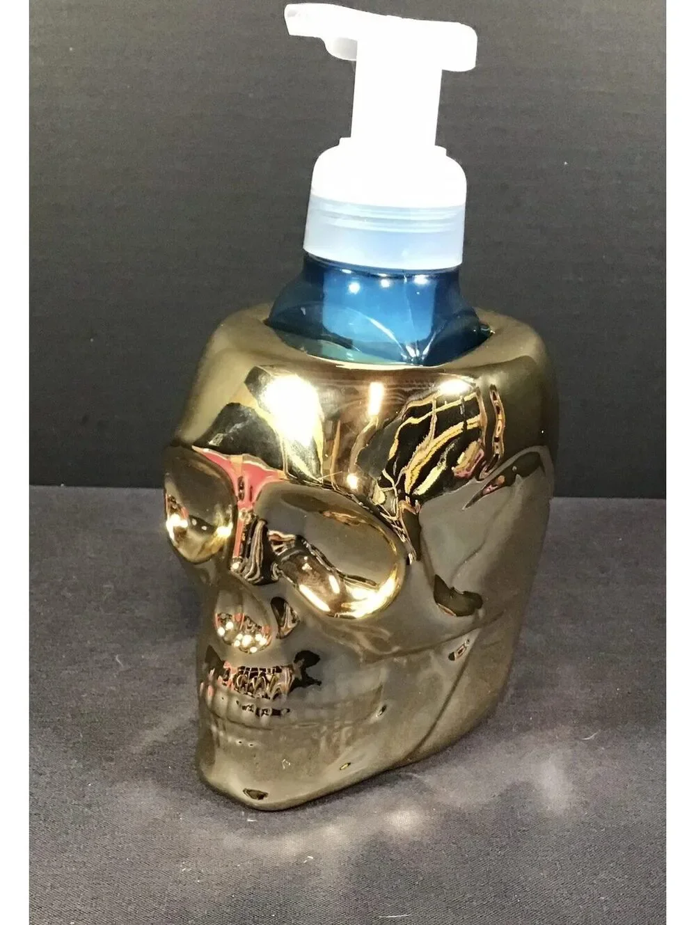 Bath and Body Works 2021 Halloween Gold Skull Foaming Soap Holder New